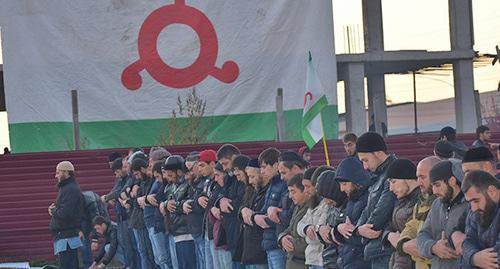 Participants of the rally during a prayer. Magas, October, 2018. Photo courtesy of Yakub Gogiev for the "Caucasian Knot" Participants of the rally during a prayer. Magas, October, 2018. Photo courtesy of Yakub Gogiev for the "Caucasian Knot"