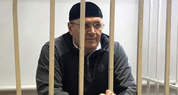 Oyub Titiev in the court, October 2018. Photo by Patimat Makhmudova for the Caucasian Knot Oyub Titiev in the court, October 2018. Photo by Patimat Makhmudova for the Caucasian Knot