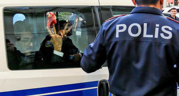 Detention of Abulfaz Sadygbeili, Baku, November 3, 2017. Photo by Aziz Karimov for the Caucasian Knot Detention of Abulfaz Sadygbeili, Baku, November 3, 2017. Photo by Aziz Karimov for the Caucasian Knot