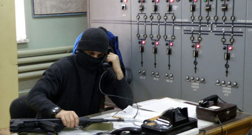 An intelligence agent. Photo http://nac.gov.ru/antiterroristicheskie-ucheniya/operativnym-shtabom-v-kaluzhskoy-oblasti-4.html An intelligence agent. Photo http://nac.gov.ru/antiterroristicheskie-ucheniya/operativnym-shtabom-v-kaluzhskoy-oblasti-4.html