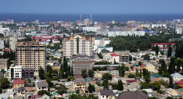 Makhachkala viewed from the Tarkitau Mountain. Photo: Abdulkhak Mamkhegov http://odnoselchane.ru/?page=photos_of_category&sect=2323&com=photogallery Makhachkala viewed from the Tarkitau Mountain. Photo: Abdulkhak Mamkhegov http://odnoselchane.ru/?page=photos_of_category&sect=2323&com=photogallery