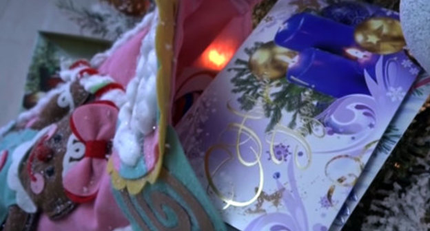 The New Year tree at the action "Give good together with Aishat!". Photo by the Grozny TV channel https://www.youtube.com/watch?v=DQP5dhp32jQ The New Year tree at the action "Give good together with Aishat!". Photo by the Grozny TV channel https://www.youtube.com/watch?v=DQP5dhp32jQ