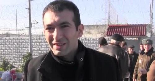 Talekh Khasmamedov. Photo: screenshot of the video by РСЕ/РС
https://fb.rferl.org/1/flashembed.aspx?t=vid&id=24809890&w=435&h=314&skin=embeded Talekh Khasmamedov. Photo: screenshot of the video by РСЕ/РС
https://fb.rferl.org/1/flashembed.aspx?t=vid&id=24809890&w=435&h=314&skin=embeded