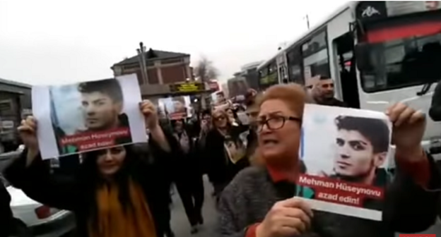Rally in support of Mekhman Guseinov, Baku, January 3, 2019. Screenshot from MeydanTV video, https://www.youtube.com/watch?v=MkvK-QmgNZo&t=843s Rally in support of Mekhman Guseinov, Baku, January 3, 2019. Screenshot from MeydanTV video, https://www.youtube.com/watch?v=MkvK-QmgNZo&t=843s