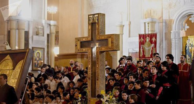 Christmas liturgy at Sameba church. Photo Sputnik / STRINGER
https://sputnik-georgia.ru/religion/20190106/243782222/Pochemu-pravoslavnoe-Rozhdestvo-prazdnuetsya-7-yanvarya-Istoriya-prazdnika.html Christmas liturgy at Sameba church. Photo Sputnik / STRINGER
https://sputnik-georgia.ru/religion/20190106/243782222/Pochemu-pravoslavnoe-Rozhdestvo-prazdnuetsya-7-yanvarya-Istoriya-prazdnika.html