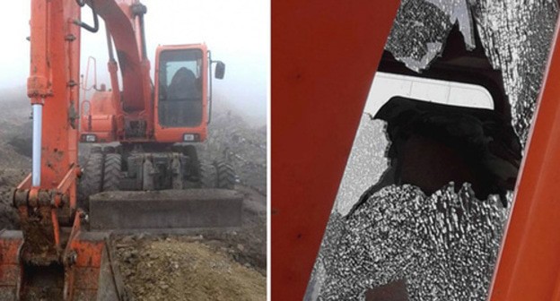 An excavator after shelling. Photo courtesy of the patrol officers of Azerbaijan, collage by the "Caucasian Knot" An excavator after shelling. Photo courtesy of the patrol officers of Azerbaijan, collage by the "Caucasian Knot"