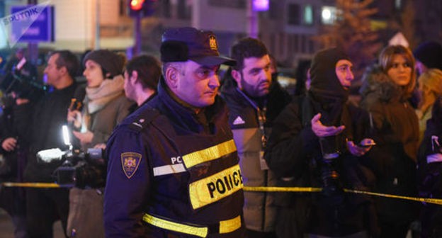 Police cordoning off explosion site in Tbilisi, January 16, 2019. Photo: STRINGER https://sputnik-georgia.ru/reviews/20190117/243952159/Krov-zastyla-v-zhilakh---tragediya-v-Tbilisi-shokirovala-vsyu-stranu.html Police cordoning off explosion site in Tbilisi, January 16, 2019. Photo: STRINGER https://sputnik-georgia.ru/reviews/20190117/243952159/Krov-zastyla-v-zhilakh---tragediya-v-Tbilisi-shokirovala-vsyu-stranu.html