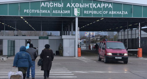 A checkpoint at the border between Georgia and Abkhazia. Photo © Sputnik / Томас Тхайцук
https://ee.sputniknews.ru/politics/20180523/10793260/parlamentarij-estonia-vzgljanut-gruzia-abhazia.html" A checkpoint at the border between Georgia and Abkhazia. Photo © Sputnik / Томас Тхайцук
https://ee.sputniknews.ru/politics/20180523/10793260/parlamentarij-estonia-vzgljanut-gruzia-abhazia.html"