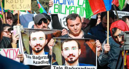 Banners with portrait of the leader of "Muslim Unity" Talekh Bagirzade, Baku, April 8, 2017. Photo by Aziz Karimov for the Caucasian Knot Banners with portrait of the leader of "Muslim Unity" Talekh Bagirzade, Baku, April 8, 2017. Photo by Aziz Karimov for the Caucasian Knot