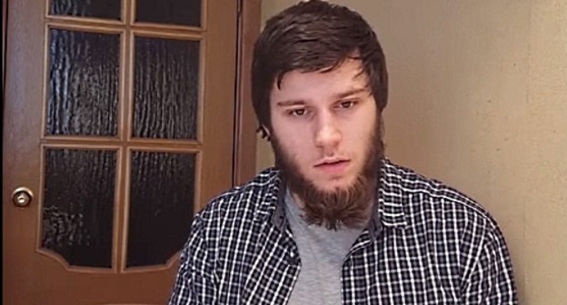Alibek Mirzekhanov. Photo: screenshot of the video on the Ali Mir YouTube channel
https://www.youtube.com/watch?time_continue=1&v=pKc36e7gMyo Alibek Mirzekhanov. Photo: screenshot of the video on the Ali Mir YouTube channel
https://www.youtube.com/watch?time_continue=1&v=pKc36e7gMyo
