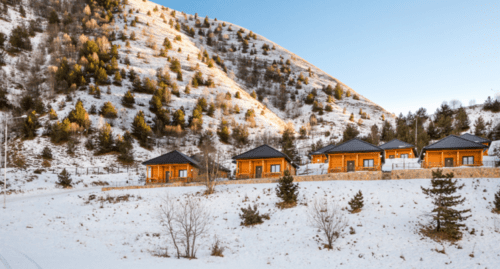 Cottages in the "Kezenoy-Am" tourist complex. Photo by the press service of the "Kezenoy-Am" tourist complex http://kezenoy-am.ru Cottages in the "Kezenoy-Am" tourist complex. Photo by the press service of the "Kezenoy-Am" tourist complex http://kezenoy-am.ru