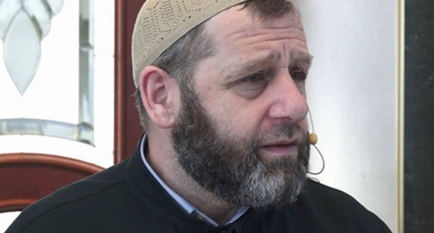 Khamzat Chumakov. Screenshot from video by user Khamzat Chumakov: https://www.youtube.com/watch?v=TDTYLZMR_Gg Khamzat Chumakov. Screenshot from video by user Khamzat Chumakov: https://www.youtube.com/watch?v=TDTYLZMR_Gg