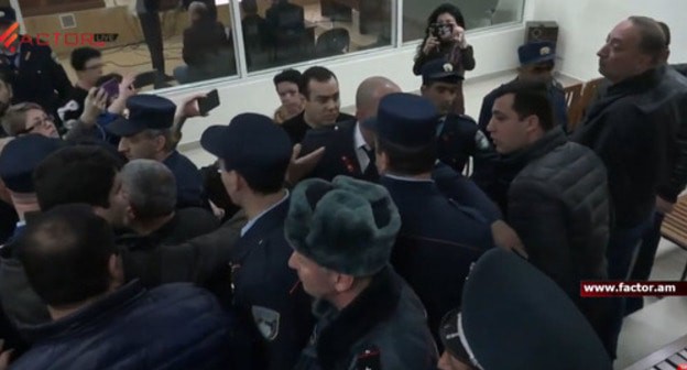 Brawl in Yerevan courtroom. Screenshot by user Factor tv https://www.youtube.com/watch?time_continue=2669&v=LQsCOtJNz1k Brawl in Yerevan courtroom. Screenshot by user Factor tv https://www.youtube.com/watch?time_continue=2669&v=LQsCOtJNz1k