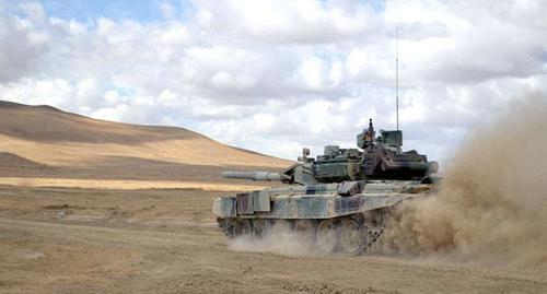 Tanks of the Azerbaijani Army. Photo: https://mod.gov.az/ru/foto-arhiv-045/?gid=24276 Tanks of the Azerbaijani Army. Photo: https://mod.gov.az/ru/foto-arhiv-045/?gid=24276