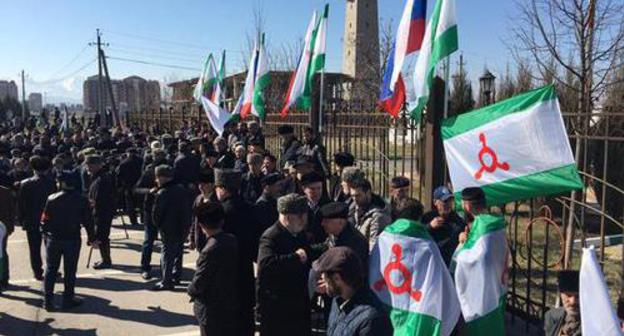 Thousands gathered for a protest in Magas, March 26, 2019. Photo by Magomed Mutsolgov for the Caucasian Knot Thousands gathered for a protest in Magas, March 26, 2019. Photo by Magomed Mutsolgov for the Caucasian Knot