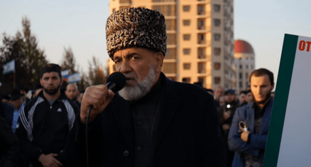 Akhmed Barakhoev at the rally in Magas. Photo: screenshot of the video by "FortangaORG" https://www.youtube.com/watch?v=bkmHRYIwW80 Akhmed Barakhoev at the rally in Magas. Photo: screenshot of the video by "FortangaORG" https://www.youtube.com/watch?v=bkmHRYIwW80