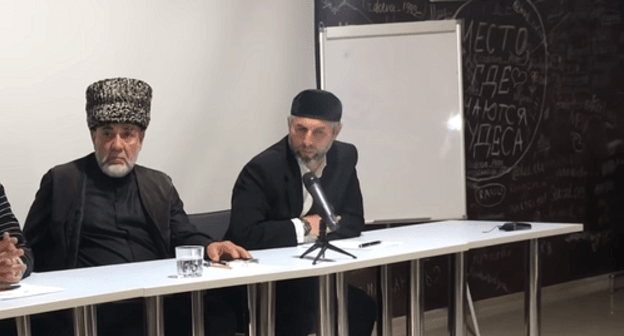 Akhmed Barakhoev (on the left) and Musa Malsagov at a press conference of the leaders of the protests in Ingushetia. Screenshot of the video by the "Ingush Autumn" https://www.youtube.com/watch?v=LfHJl8WXNTk Akhmed Barakhoev (on the left) and Musa Malsagov at a press conference of the leaders of the protests in Ingushetia. Screenshot of the video by the "Ingush Autumn" https://www.youtube.com/watch?v=LfHJl8WXNTk