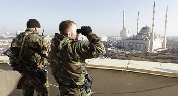 Law enforcers in Grozny. Photo: REUTERS/Eduard Korniyenko Law enforcers in Grozny. Photo: REUTERS/Eduard Korniyenko