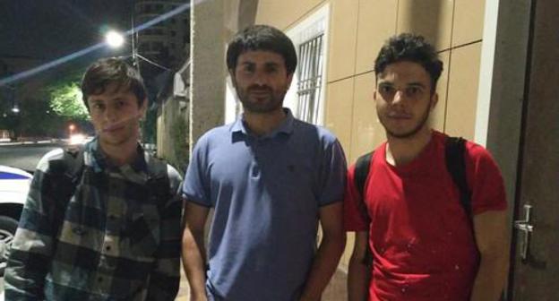 Magomed Magomedov, Marat Ismailov and Hadjimurat Abakor (from left to right) fined after the "Monstration" action in Makhachkala held on May 1, 2019. Photo by Ruslan Magomedov Magomed Magomedov, Marat Ismailov and Hadjimurat Abakor (from left to right) fined after the "Monstration" action in Makhachkala held on May 1, 2019. Photo by Ruslan Magomedov