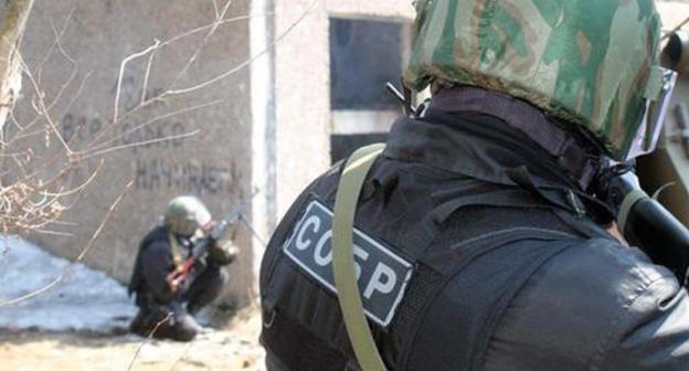 Russian Special Police Force. Photo: http://nac.gov.ru/antiterroristicheskie-ucheniya/operativnym-shtabom-v-altayskom-krae-provedeno-0.html Russian Special Police Force. Photo: http://nac.gov.ru/antiterroristicheskie-ucheniya/operativnym-shtabom-v-altayskom-krae-provedeno-0.html