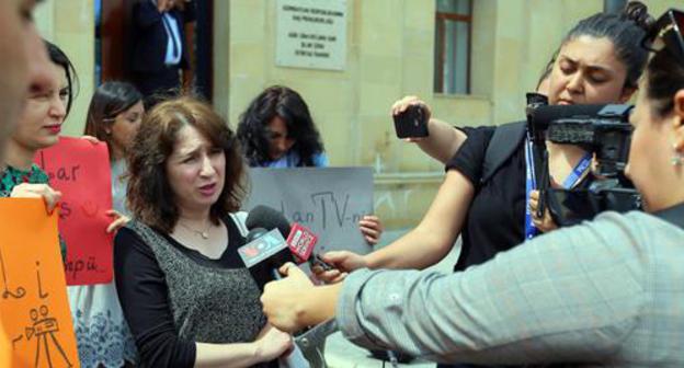 Journalists hold a protest action against the restriction of their leaving the country, May 3, 2019. Photo by Aziz Karimov for the Caucasian Knot Journalists hold a protest action against the restriction of their leaving the country, May 3, 2019. Photo by Aziz Karimov for the Caucasian Knot