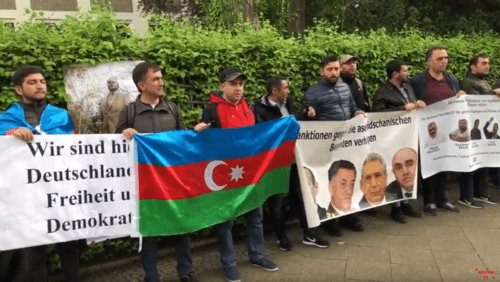 Protest rally against monument to Heydar Aliyev in Bucharest, Berlin, May 10, 2019. Screenshot from video posted at: https://youtu.be/hqhTjeK2ntM Protest rally against monument to Heydar Aliyev in Bucharest, Berlin, May 10, 2019. Screenshot from video posted at: https://youtu.be/hqhTjeK2ntM