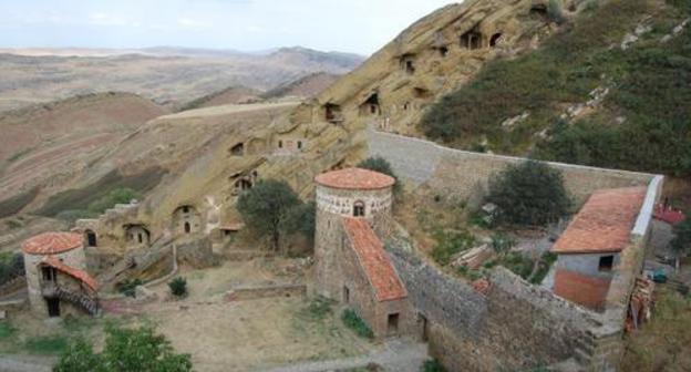 "David Garedja" Monastery Complex. Photo: Andrzej Wójtowicz https://commons.wikimedia.org/w/index.php?curid=30058767 "David Garedja" Monastery Complex. Photo: Andrzej Wójtowicz https://commons.wikimedia.org/w/index.php?curid=30058767