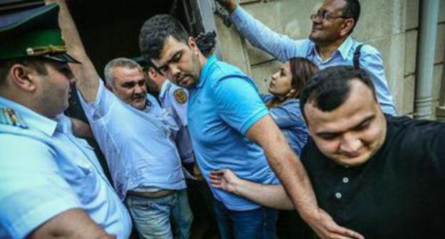 Afghan Mukhtarly (in the center). Photo: screenshot of the video by the "Caucasian Knot" Afghan Mukhtarly (in the center). Photo: screenshot of the video by the "Caucasian Knot"