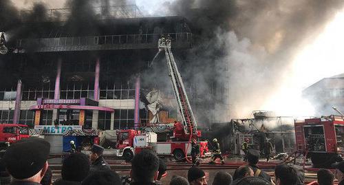 A fire in the "Diglas" Shopping Centre in Baku. March 26, 2019. Photo by Aziz Karimov for the "Caucasian Knot" A fire in the "Diglas" Shopping Centre in Baku. March 26, 2019. Photo by Aziz Karimov for the "Caucasian Knot"
