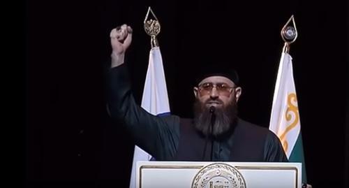 Adam Shakhidov. Screenshot of the video posted on the channel "Glavnie Novosti" ("Main News") https://www.youtube.com/watch?v=K16EVSnME1w Adam Shakhidov. Screenshot of the video posted on the channel "Glavnie Novosti" ("Main News") https://www.youtube.com/watch?v=K16EVSnME1w