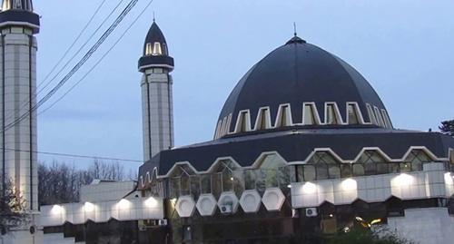 Mosque in Nalchik. Screenshot from video posted by Alexander Gordienko at https://www.youtube.com/watch?v=KhOMzwGAZcI Mosque in Nalchik. Screenshot from video posted by Alexander Gordienko at https://www.youtube.com/watch?v=KhOMzwGAZcI