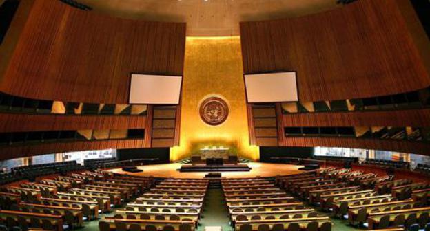 UN General Assembly Hall. Photo: Patrick Gruban, https://ru.wikipedia.org/wiki/Генеральная_Ассамблея_ООН UN General Assembly Hall. Photo: Patrick Gruban, https://ru.wikipedia.org/wiki/Генеральная_Ассамблея_ООН