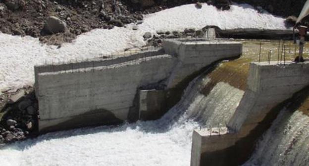 An HPP on the Gegarot River. Photo by Samvel Pipoyan https://www.ecolur.org/ru/news/energy/vgegharotv-small-hpp-monitoring-results-photos/7521/ An HPP on the Gegarot River. Photo by Samvel Pipoyan https://www.ecolur.org/ru/news/energy/vgegharotv-small-hpp-monitoring-results-photos/7521/