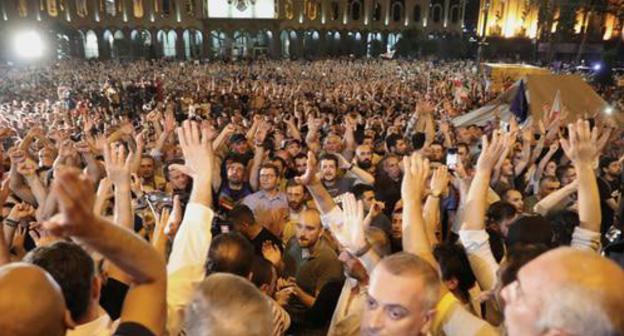 Protest rally in Tbilisi, June 21, 2019. Photo: REUTERS/Irakli Gedenidze Protest rally in Tbilisi, June 21, 2019. Photo: REUTERS/Irakli Gedenidze