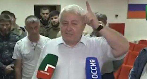 Alkhazur Barzaev, a resident of Chechnya, publicly repudiates his son. Screenshot from video posted at: https://www.youtube.com/watch?v=zySZPAe0_cM Alkhazur Barzaev, a resident of Chechnya, publicly repudiates his son. Screenshot from video posted at: https://www.youtube.com/watch?v=zySZPAe0_cM