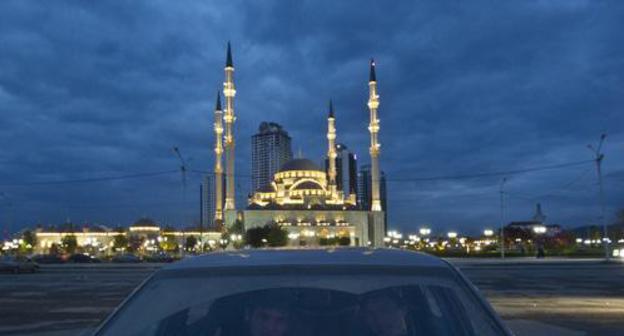 Grozny at night. Photo: REUTERS/Maxim Shemetov Grozny at night. Photo: REUTERS/Maxim Shemetov