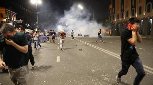 Dispersal of protest rally in Tbilisi, June 21, 2019. Photo: REUTERS/Irakli Gedenidze Dispersal of protest rally in Tbilisi, June 21, 2019. Photo: REUTERS/Irakli Gedenidze