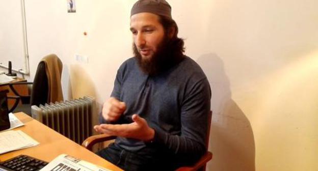 Idris Yusupov. Screenshot from video posted by Zair Rabadanov at http://www.youtube.com/watch?v=tw6kCYylx2Q Idris Yusupov. Screenshot from video posted by Zair Rabadanov at http://www.youtube.com/watch?v=tw6kCYylx2Q