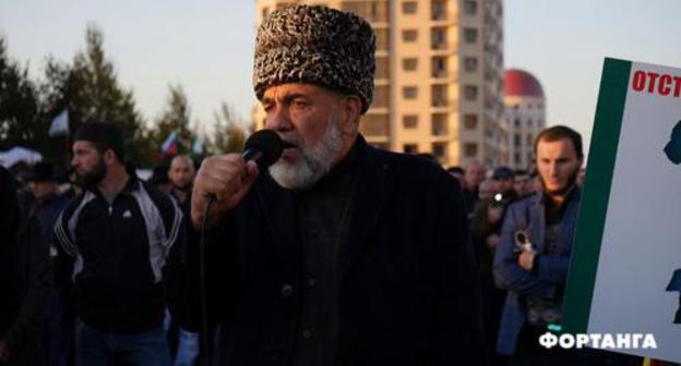 Ahmed Barakhoev. Photo: screenshot of the video by Fortanga.org https://www.youtube.com/watch?v=bkmHRYIwW80 Ahmed Barakhoev. Photo: screenshot of the video by Fortanga.org https://www.youtube.com/watch?v=bkmHRYIwW80