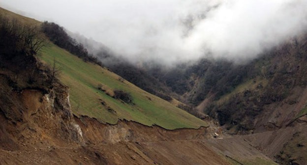 Road leading to the Botlikh District. Photo by Magomed Magomedov for the Caucasian Knot Road leading to the Botlikh District. Photo by Magomed Magomedov for the Caucasian Knot