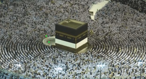 Piligrims in Mecca. Screenshot of Euronews video: https://youtu.be/5oFapHOcxxc Piligrims in Mecca. Screenshot of Euronews video: https://youtu.be/5oFapHOcxxc