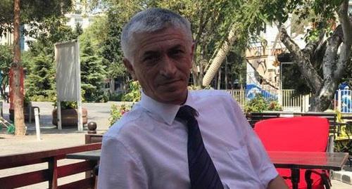 Agil Makhmudov. Photo: press service of the hefteaz.tv http://hefteaz.info/2017/10/adsizlar-t%C9%99b%C9%99q%C9%99si-v%C9%99-ya-uc-n%C9%99sillik-olk%C9%99/ Agil Makhmudov. Photo: press service of the hefteaz.tv http://hefteaz.info/2017/10/adsizlar-t%C9%99b%C9%99q%C9%99si-v%C9%99-ya-uc-n%C9%99sillik-olk%C9%99/