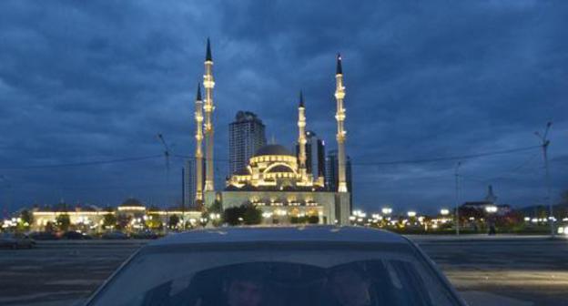 Grozny at night. Photo: REUTERS/Maxim Shemetov Grozny at night. Photo: REUTERS/Maxim Shemetov