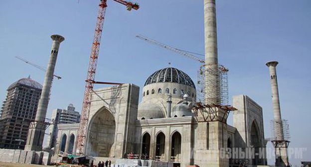 The mosque being built in Shali and named after Ramzan Kadyrov. Photo by Ibragim Estamirov http://www.grozny-inform.ru/multimedia/photos/71077/ The mosque being built in Shali and named after Ramzan Kadyrov. Photo by Ibragim Estamirov http://www.grozny-inform.ru/multimedia/photos/71077/