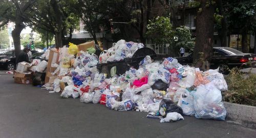 A garbage disposal in Yerevan. Photo by Armine Martirosyan for the "Caucasian Knot" A garbage disposal in Yerevan. Photo by Armine Martirosyan for the "Caucasian Knot"