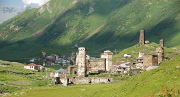 Svaneti towers in Ushguli. Photo: Florian Pinel, http://commons.wikimedia.org/w/index.php?curid=23654065 Svaneti towers in Ushguli. Photo: Florian Pinel, http://commons.wikimedia.org/w/index.php?curid=23654065