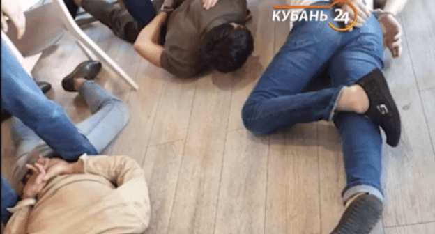 Screenshot from video 'Alleged participants of the shootout in Krasnodar detained in Sochi', https://youtu.be/m08U6H513pg Screenshot from video 'Alleged participants of the shootout in Krasnodar detained in Sochi', https://youtu.be/m08U6H513pg