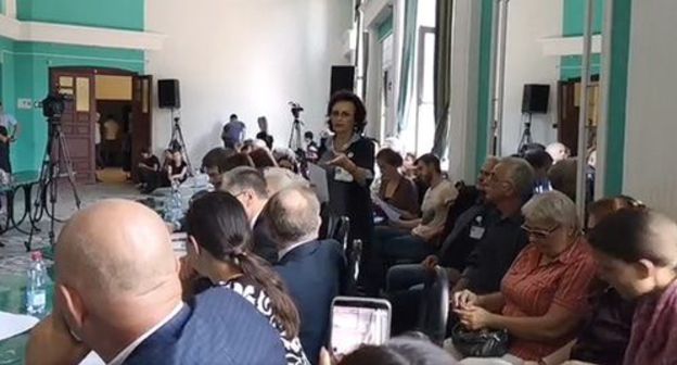 Press conference of the committee "Mothers of Beslan". September 1, 2019. Screenshot of air https://www.facebook.com/fidarchuk/videos/2670929209605408/?story_fbid=2670929209605408&id=100000650649206 Press conference of the committee "Mothers of Beslan". September 1, 2019. Screenshot of air https://www.facebook.com/fidarchuk/videos/2670929209605408/?story_fbid=2670929209605408&id=100000650649206