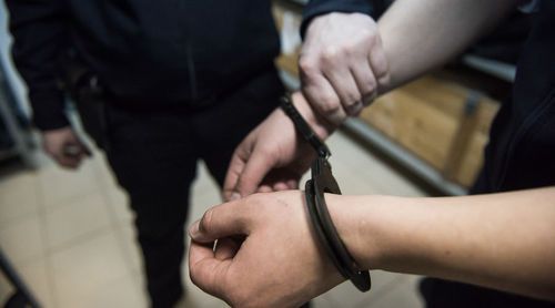 Handcuffs. Photo: Elena Sineok, Yuga.ru Handcuffs. Photo: Elena Sineok, Yuga.ru