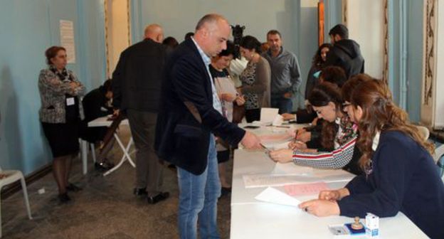 Voters at a polling station in Nagorno-Karabakh. Photo by Alvard Grigoryan for the Caucasian Knot Voters at a polling station in Nagorno-Karabakh. Photo by Alvard Grigoryan for the Caucasian Knot